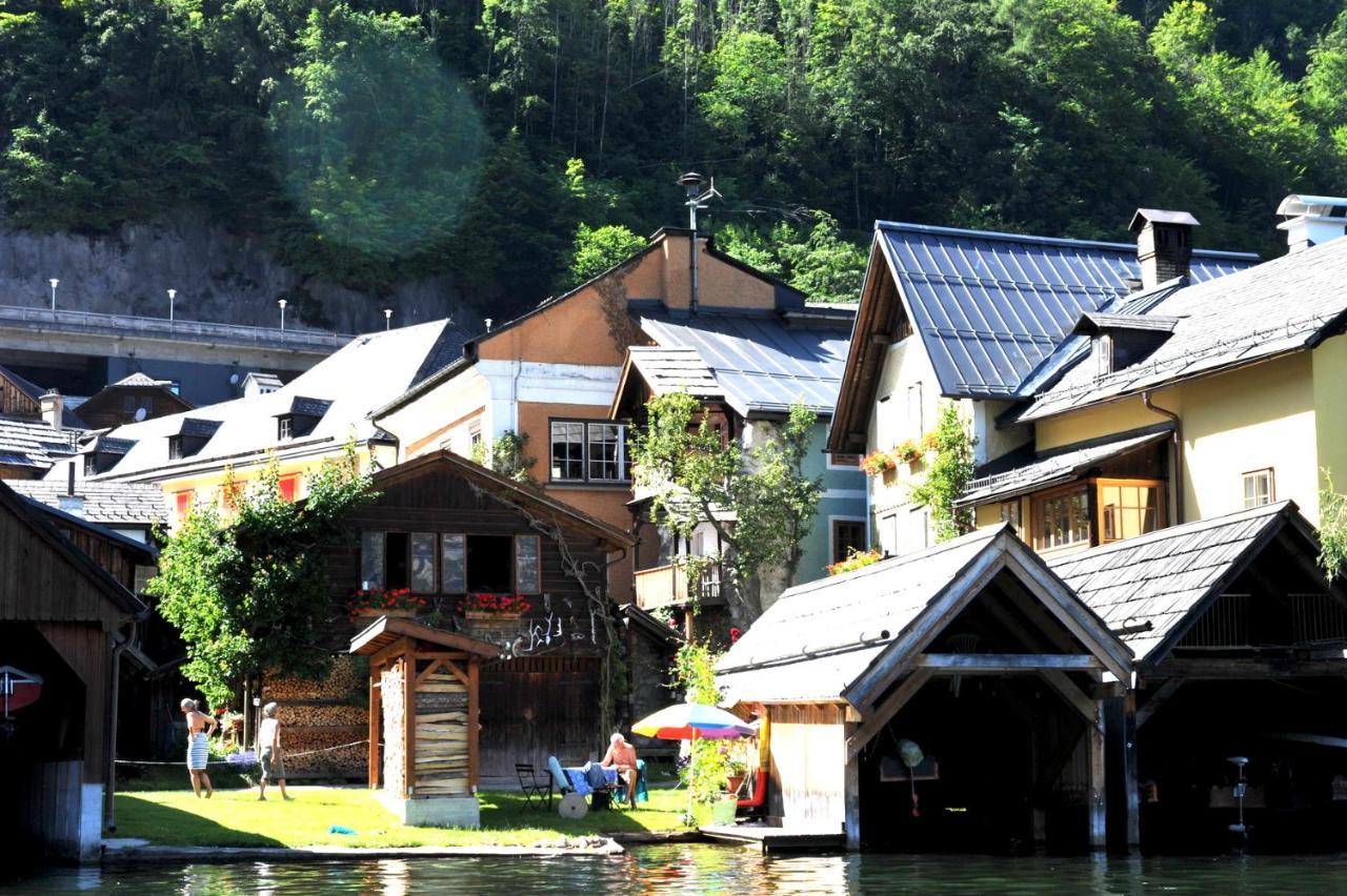 هالشتات Haus Am Hof - 15Th Century House At The Lake, Near The Marketplace, With A Balcony المظهر الخارجي الصورة